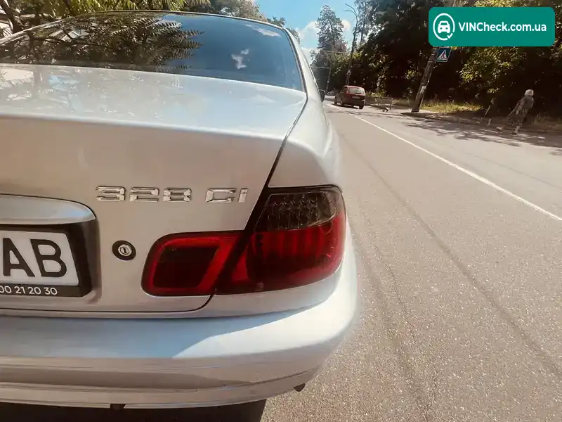 BMW 3 Series 2000, фото з оголошення 2 з 9, VIN WBABM51040JK69280