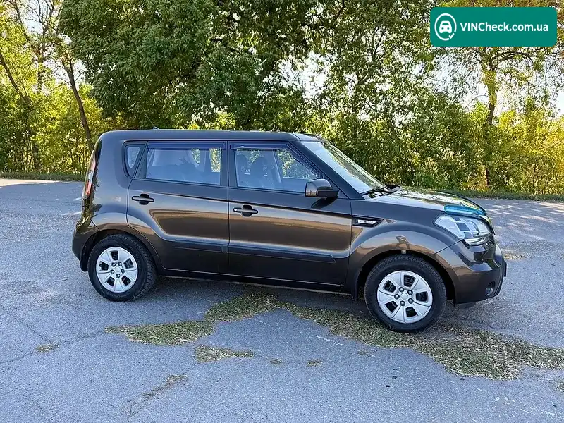 Kia Soul 2011, фото з оголошення 2 з 9, VIN KNAJT811AB7336360