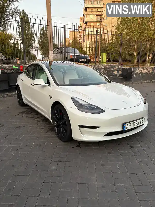 Tesla Model 3 2019, фото з оголошення 2 з 21, VIN 5YJ3E1EC0LF624801