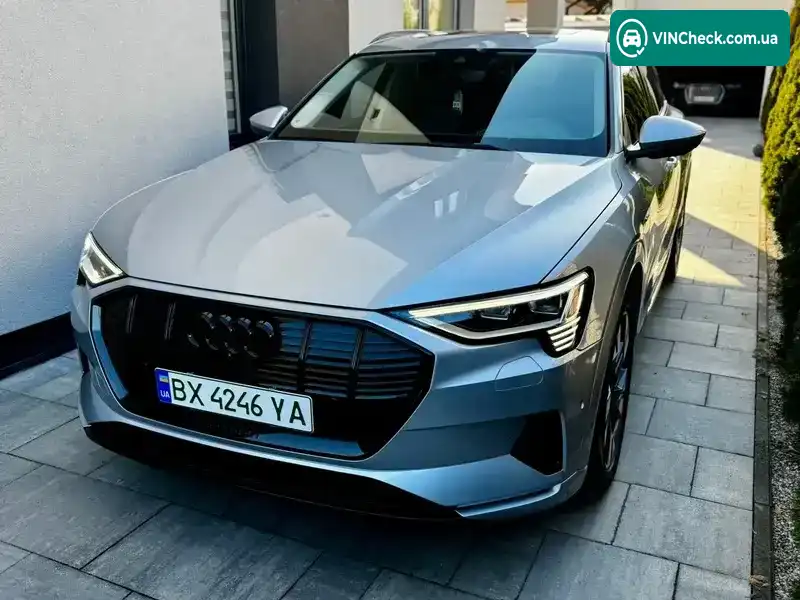 Audi e-tron 2022, фото з оголошення 2 з 21, VIN WA1AAAGE1NB047049