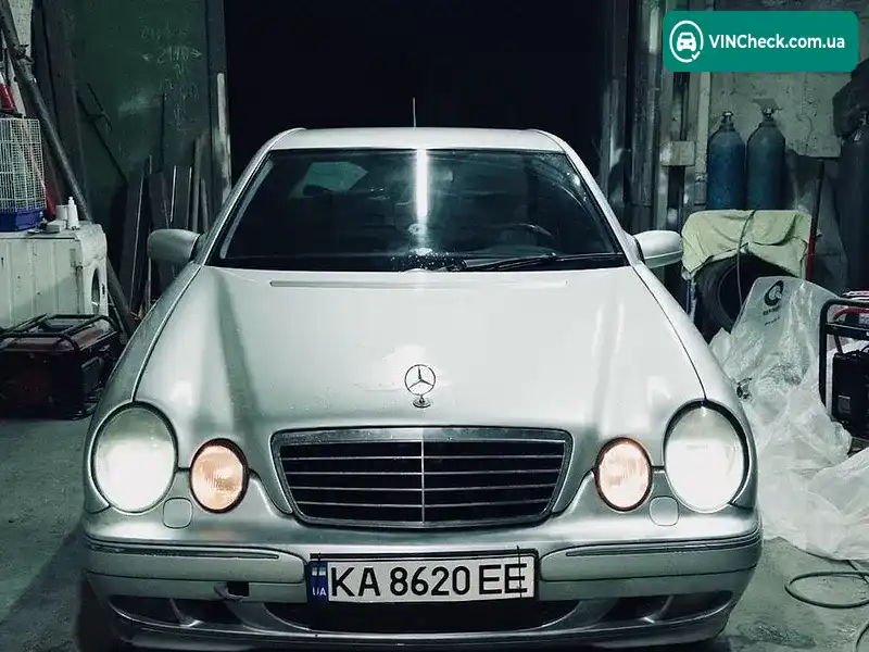 Mercedes-Benz E-Class 2001, фото з оголошення 2 з 11, VIN WDB2100161B359221