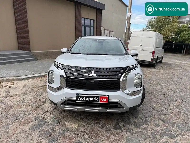 Mitsubishi Outlander 2021, фото з оголошення 2 з 20, VIN JA4J3TA86NZ019411