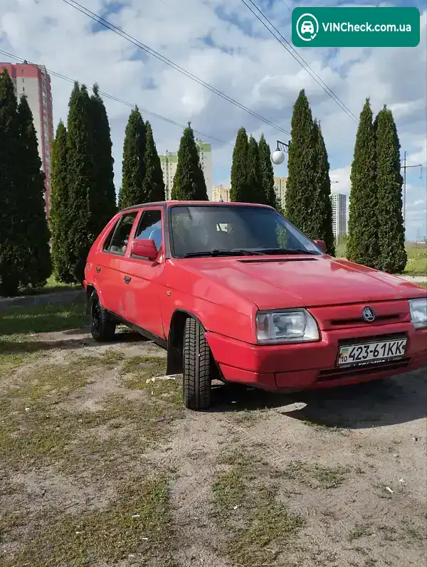 Skoda Favorit 1993, фото з оголошення 2 з 20, VIN TMBAEA200P0699448