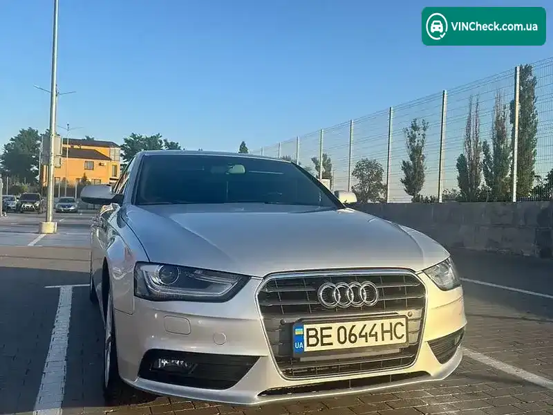 Audi A4 2013, фото з оголошення 2 з 20, VIN WAUBFAFL2DN039256