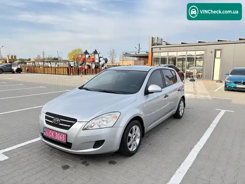 Kia Ceed 2009, фото з оголошення 1 з 20, VIN U5YFF24129L177360