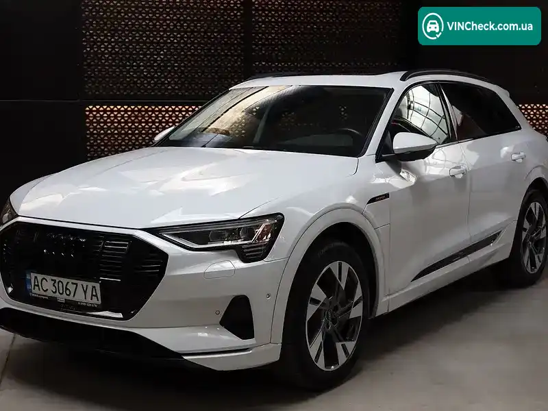 Audi e-tron 2022, фото з оголошення 1 з 21, VIN WA1AAAGE9NB038342