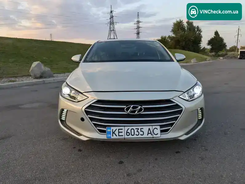 Hyundai Elantra 2017, фото з оголошення 2 з 13, VIN 5NPD84LF8JH287660