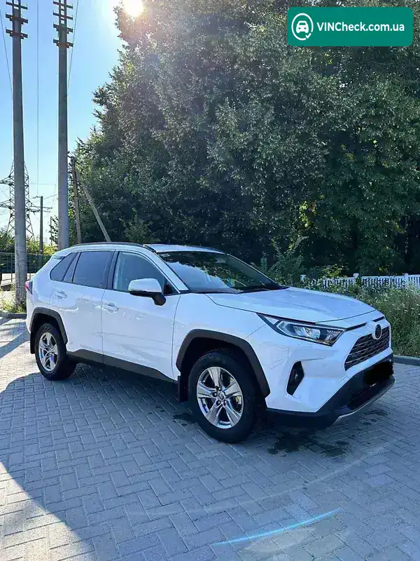 Toyota RAV4 2022, фото з оголошення 1 з 20, VIN JTMW43FV90D123355