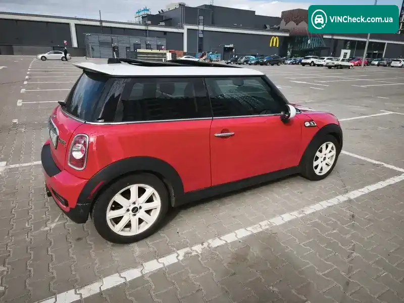 MINI Hatch 2011, фото з оголошення 2 з 10, VIN WMWSV3C57CTY16562
