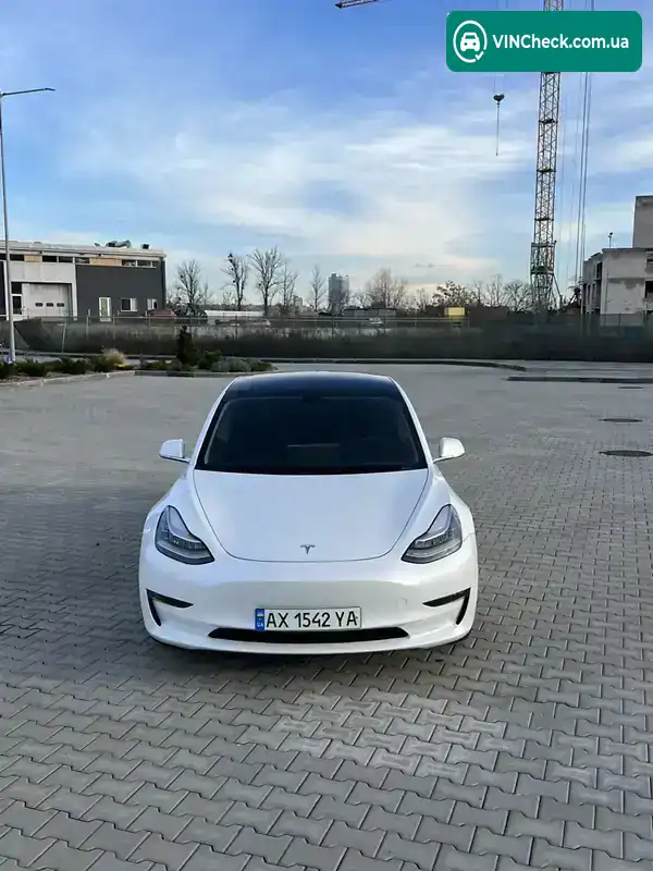 Tesla Model 3 2019, фото з оголошення 2 з 20, VIN 5YJ3E1EB4LF619091