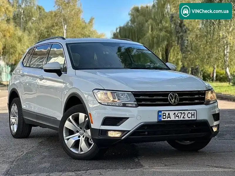 Volkswagen Tiguan 2018, фото з оголошення 2 з 20, VIN 3VV2B7AX8JM107952