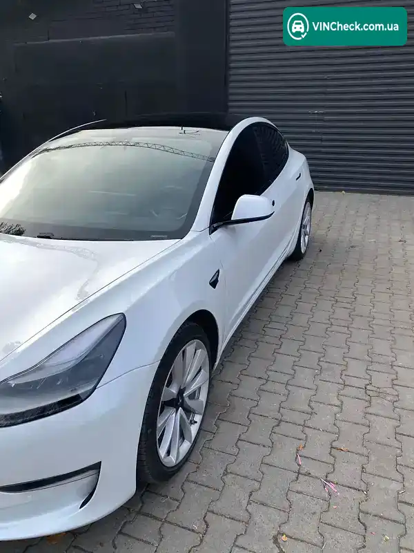 Tesla Model 3 2020, фото з оголошення 2 з 16, VIN 5YJ3E1EB0LF735761