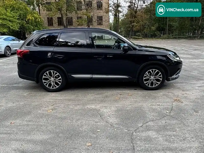 Mitsubishi Outlander 2015, фото з оголошення 2 з 11, VIN JA4AD3A37GZ003304