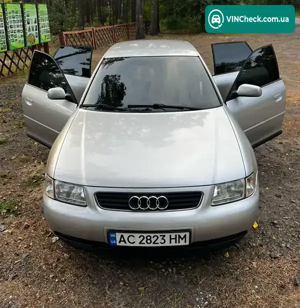 Audi A3 2000, фото з оголошення 1 з 9, VIN WAUZZZ8LZYA145261