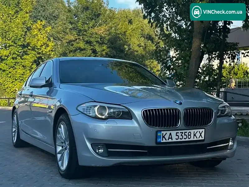 BMW 5 Series 2012, фото з оголошення 2 з 17, VIN WBAFU7C56CDU60675