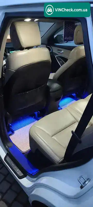 Hyundai Santa FE 2016, фото з оголошення 1 з 21, VIN 5XYZU3LB7HG383032
