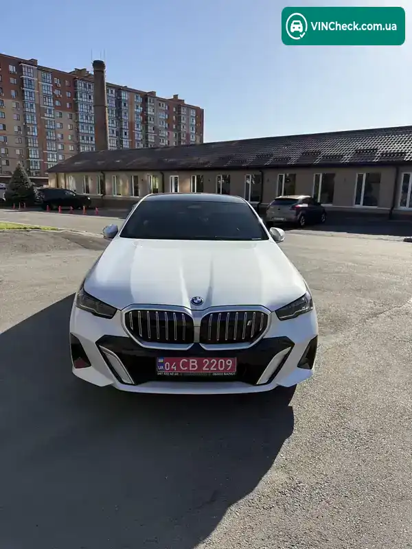 BMW i5 2024, фото з оголошення 2 з 21, VIN LBV51FM0XRSE18437