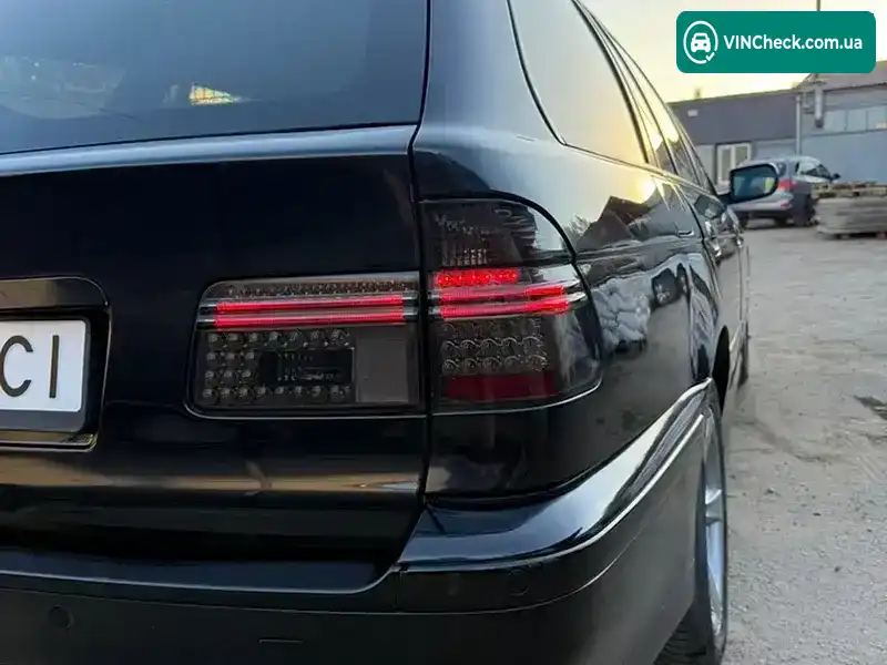 BMW 5 Series 2002, фото з оголошення 2 з 13, VIN WBADP81010GW40488