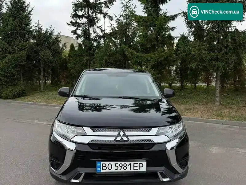 Mitsubishi Outlander 2020, фото з оголошення 2 з 18, VIN JA4AD2A33LZ046994