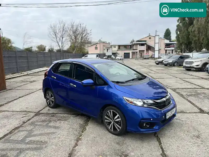 Honda Fit 2017, фото з оголошення 2 з 19, VIN 3HGGK5H87JM718919