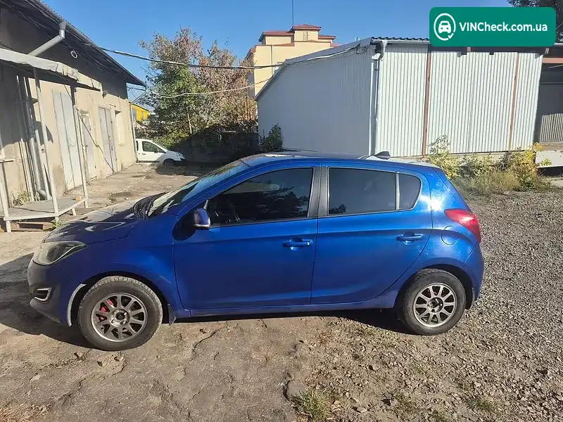 Hyundai i20 2014, фото з оголошення 2 з 5, VIN MALBA51RAEM639445