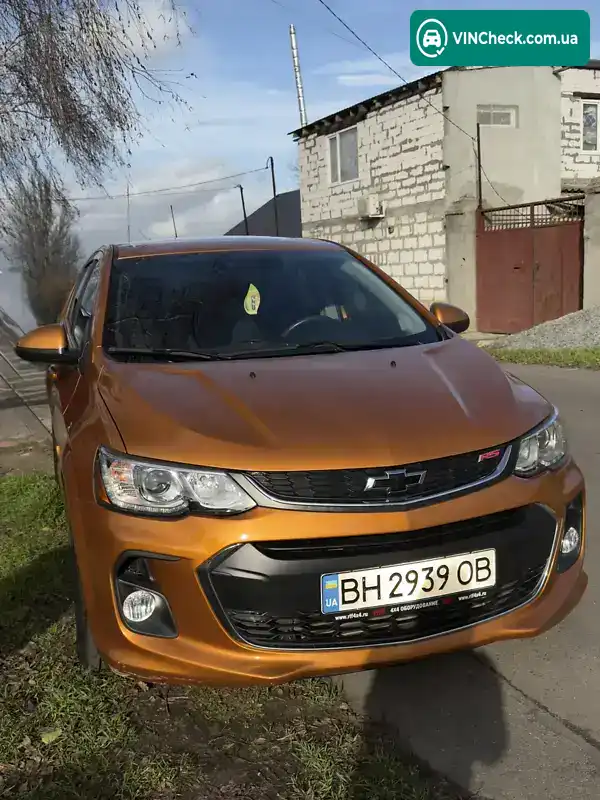 Chevrolet Sonic 2018, фото з оголошення 1 з 7, VIN 1G1JD6SB5J4111317