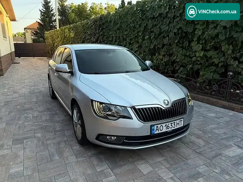 Skoda Superb 2014, фото з оголошення 1 з 18, VIN TMBAE73T8F9013703
