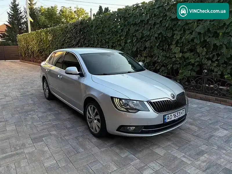 Skoda Superb 2014, фото з оголошення 2 з 18, VIN TMBAE73T8F9013703