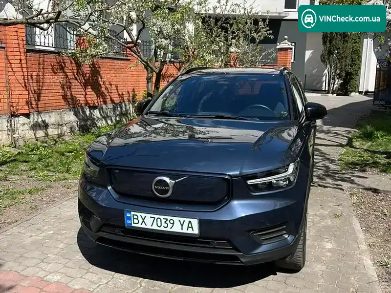 Volvo XC40 2021, фото з оголошення 1 з 17, VIN YV1XZEFVKN2713271