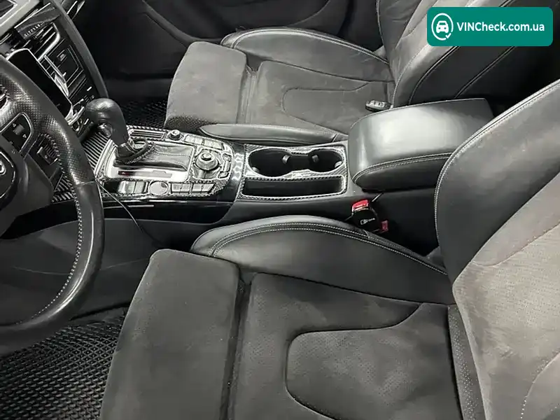 Audi A4 2011, фото з оголошення 2 з 11, VIN WAUZZZ8KXCA019738