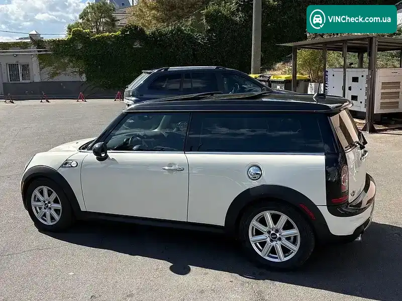 MINI Clubman 2013, фото з оголошення 2 з 17, VIN WMWZG3C52ET800555
