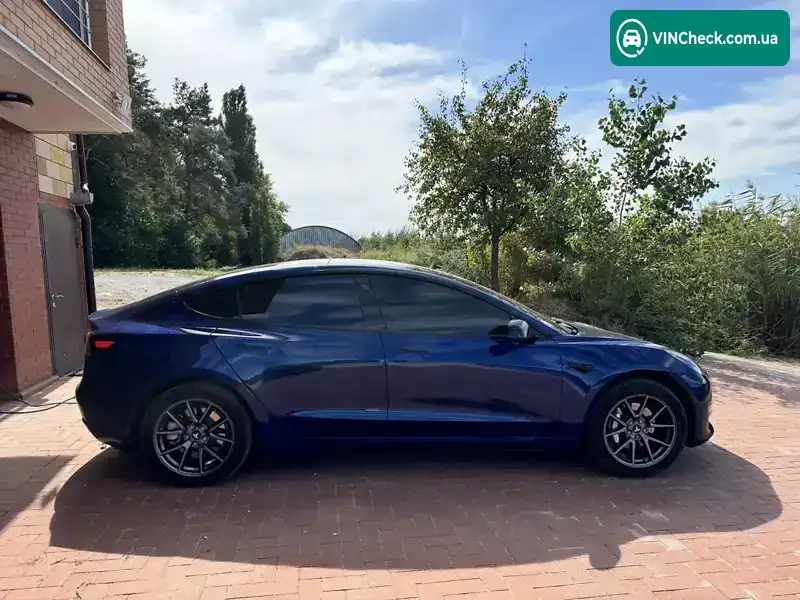 Tesla Model 3 2021, фото з оголошення 2 з 18, VIN 5YJ3E1EA2MF087672