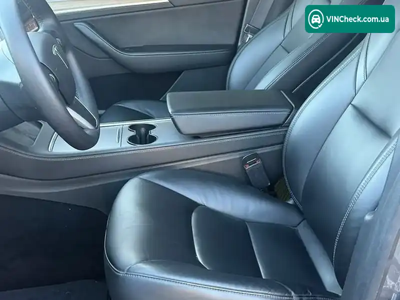 Tesla Model Y 2021, фото з оголошення 1 з 18, VIN LRWYGCEK0MC063496