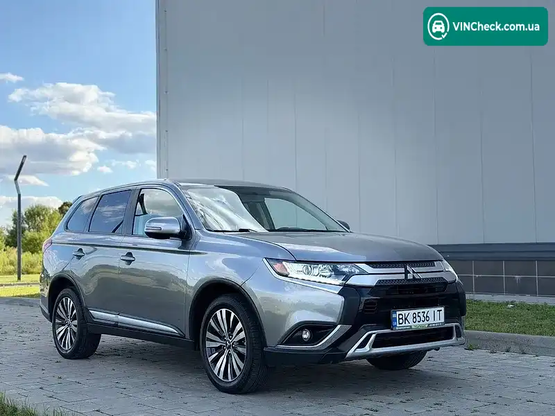 Mitsubishi Outlander 2019, фото з оголошення 1 з 20, VIN JA4AZ3A35KZ045335