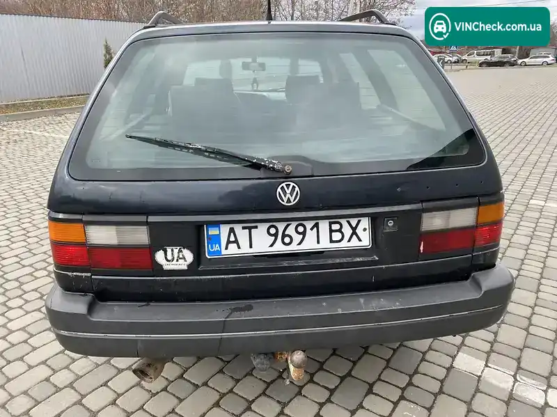Volkswagen Passat 1993, фото з оголошення 2 з 14, VIN WVWZZZ31ZPE056369