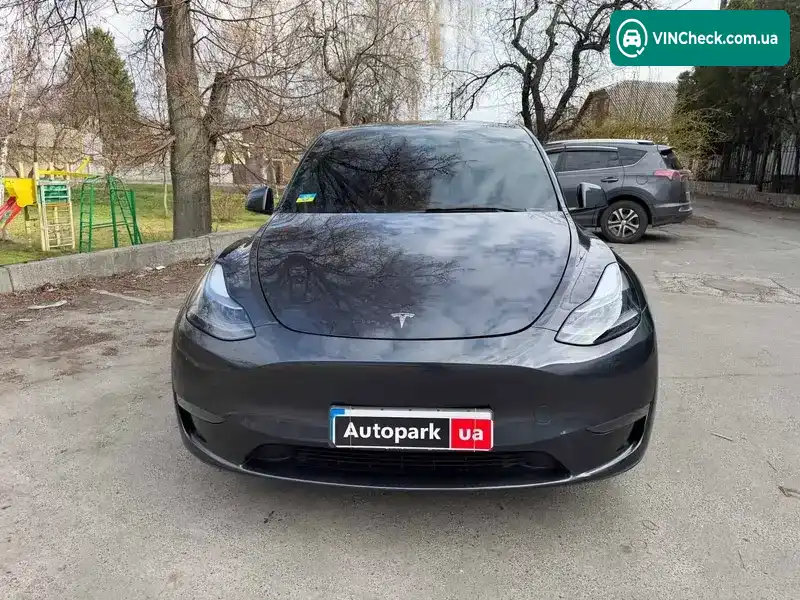 Tesla Model Y 2025, фото з оголошення 2 з 21, VIN 7SAYGDED0SF320508
