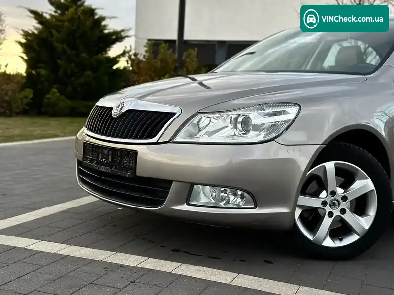 Skoda Octavia 2010, фото з оголошення 2 з 20, VIN TMBBJ21Z2B2024466