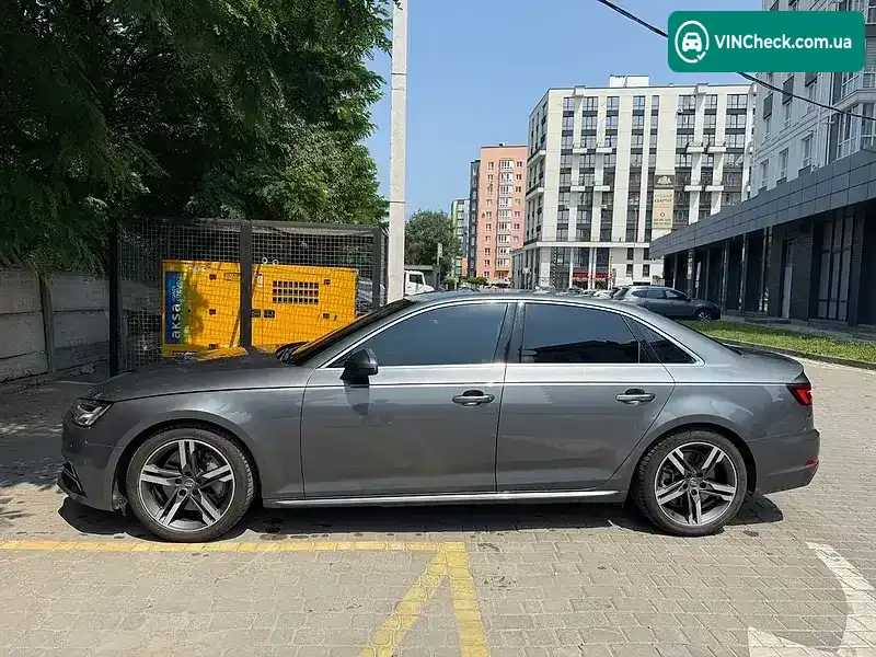 Audi A4 2017, фото з оголошення 2 з 12, VIN WAUENAF46JN003350