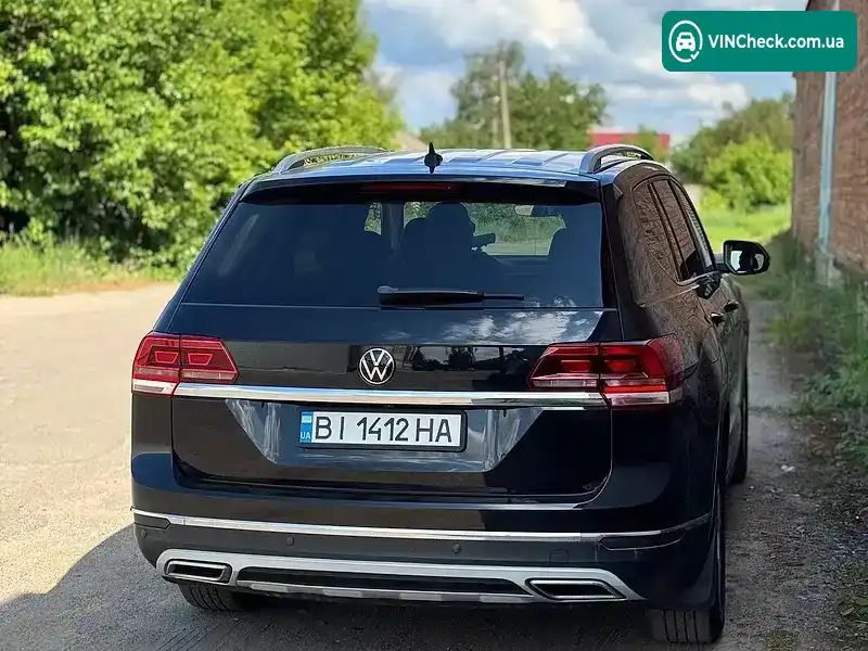 Volkswagen Atlas 2018, фото з оголошення 1 з 20, VIN 1V2UR2CA1KC514348