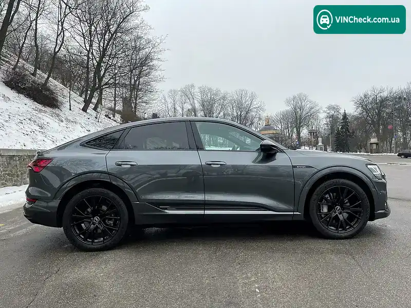 Audi e-tron 2021, фото з оголошення 2 з 20, VIN WAUZZZGE0MB042291