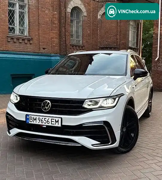 Volkswagen Tiguan 2022, фото з оголошення 1 з 20, VIN 3VV8B7AX1NM103449