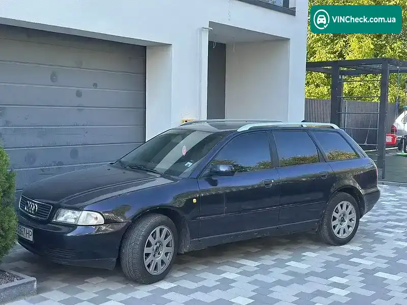 Audi A4 1998, фото з оголошення 1 з 17, VIN WAUZZZ8DZWA020415