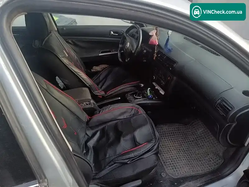 Volkswagen Passat 2001, фото з оголошення 2 з 6, VIN WVWZZZ3BZ1E184944