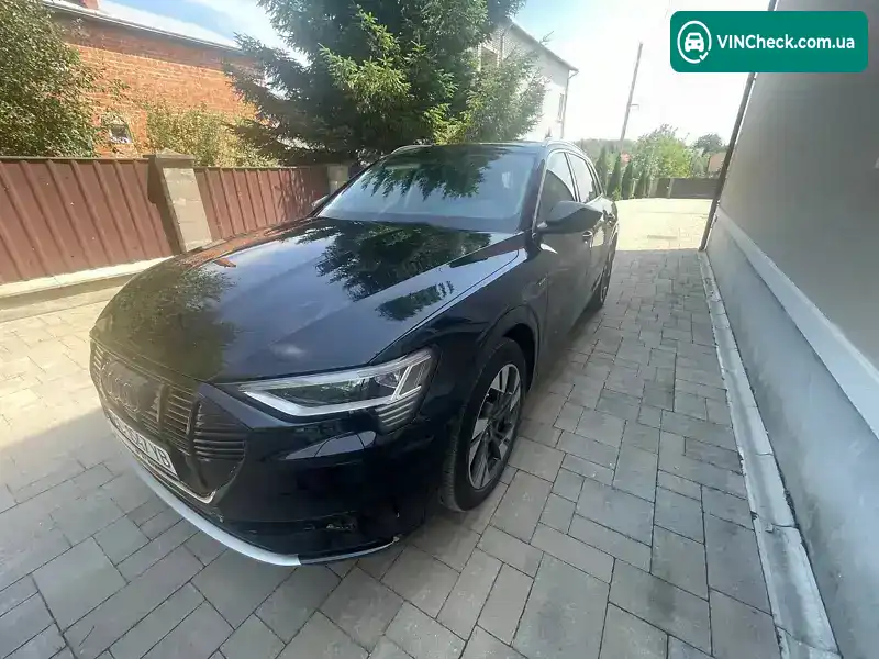Audi e-tron 2022, фото з оголошення 1 з 20, VIN WA1AAAGR7NB026805