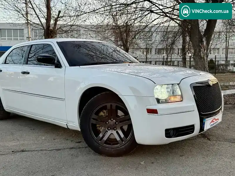 Chrysler 300 2008, фото з оголошення 2 з 21, VIN 2C3KA53G28H255739