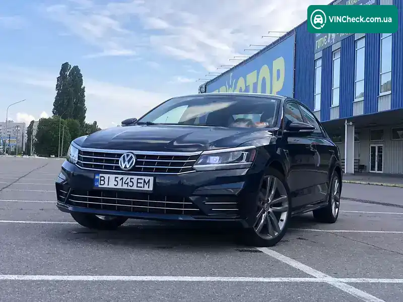 Volkswagen Passat 2017, фото з оголошення 2 з 20, VIN 1VWAA7A35JC005341