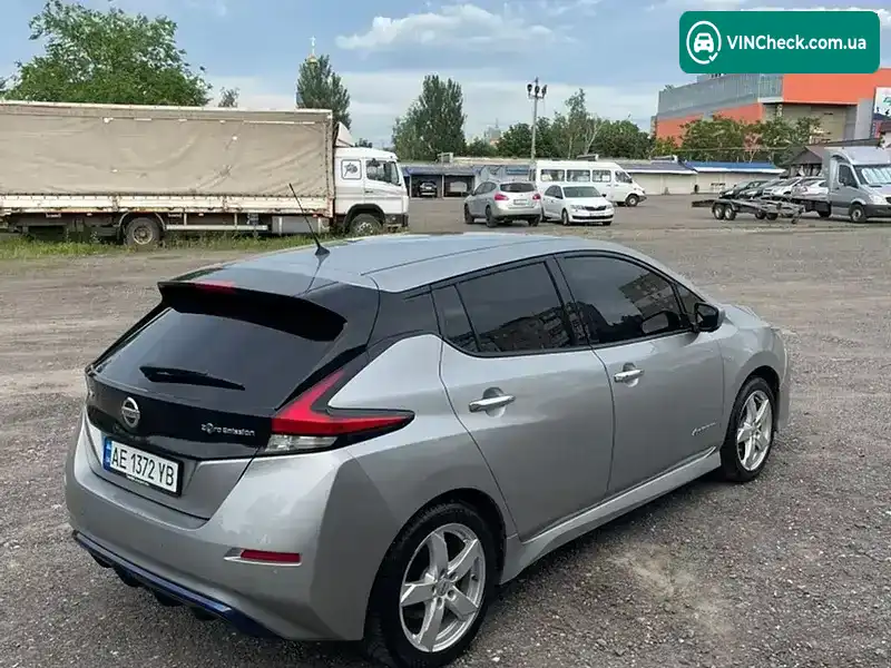 Nissan Leaf 2018, фото з оголошення 2 з 12, VIN SJNFAAZE1U0040325
