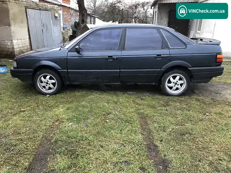 Volkswagen Passat 1988, фото з оголошення 2 з 9, VIN WVWZZZ31ZKE032580