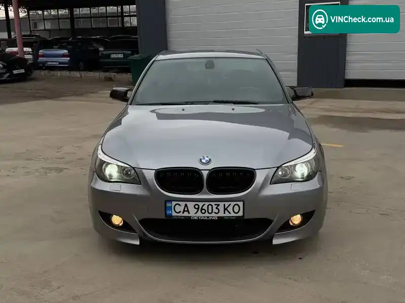 BMW 5 Series 2003, фото з оголошення 2 з 10, VIN WBANA51050B040588