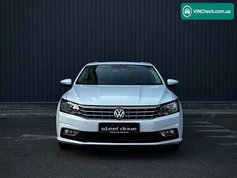 Volkswagen Passat 2016, фото з оголошення 1 з 20, VIN 1VWBT7A3XGC043901